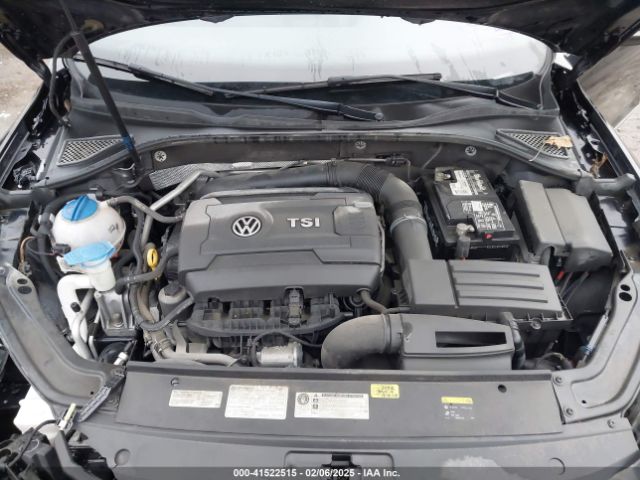 1VWBT7A31HC022646 Volkswagen Passat 1.8t Se
