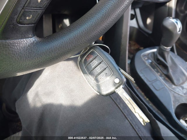 5XYZT3LB9HG411951 Hyundai Santa Fe Sport 2.4l