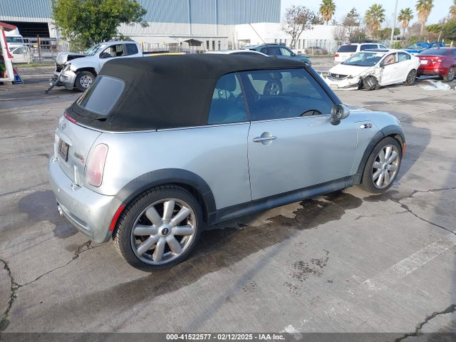 2005 MINI COOPER S WMWRH334X5TF83084 Photo 3