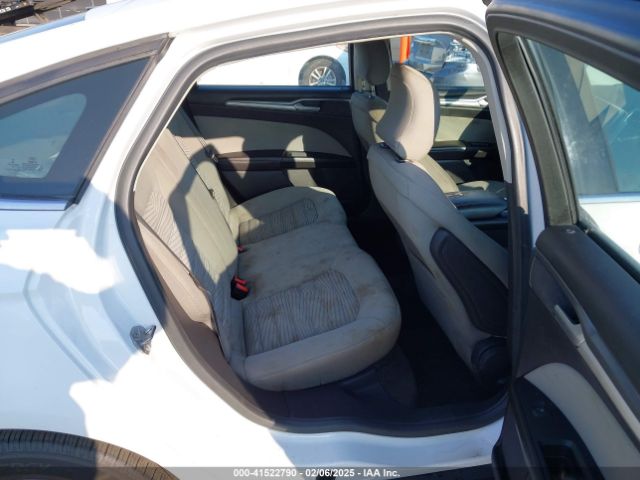 1FA6P0G79G5112887 Ford FUSION S