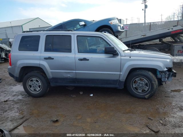 1C4NJPBA5HD209935 Jeep Patriot Sport Fwd