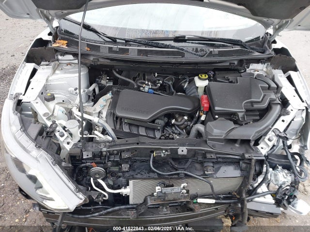 JN1BJ1CR1JW253903 Nissan Rogue Sport S