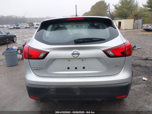 JN1BJ1CR1JW253903 Nissan Rogue Sport S