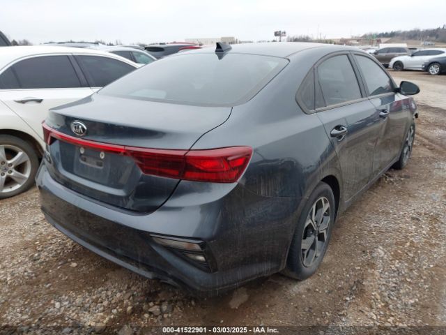 3KPF24AD1LE235953 KIA Forte Lxs