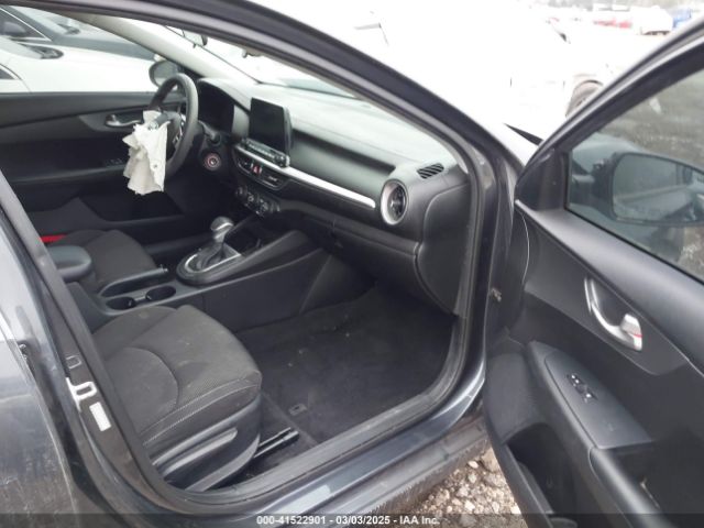 3KPF24AD1LE235953 KIA Forte Lxs