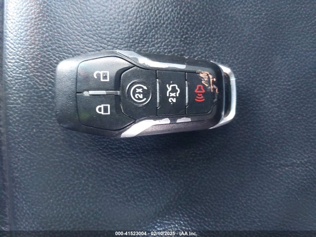 1FM5K8DH4GGD07070 Ford EXPLORER XLT