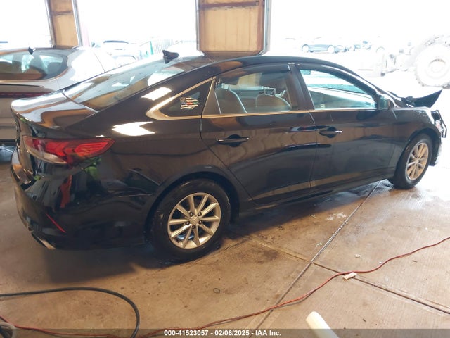 Hyundai SONATA SE 2019 5NPE24AF5KH819599 Image 4
