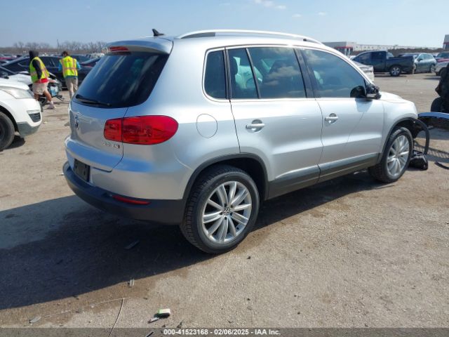 2013 VOLKSWAGEN TIGUAN WVGAV7AX4DW545658 Photo 3