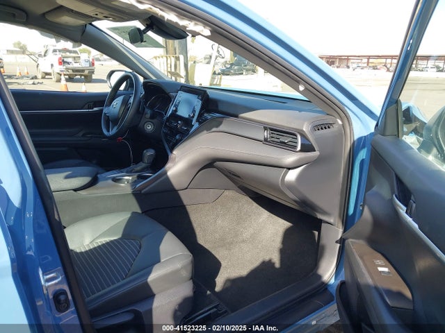 4T1G11AKXRU206042 Toyota CAMRY SE