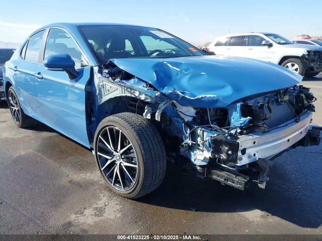 4T1G11AKXRU206042 Toyota CAMRY SE