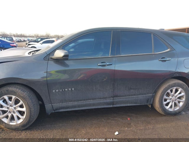 Chevrolet EQUINOX LS 2018 2GNAXHEV0J6317747 Image 14