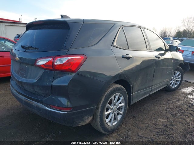 Chevrolet EQUINOX LS 2018 2GNAXHEV0J6317747 Image 4
