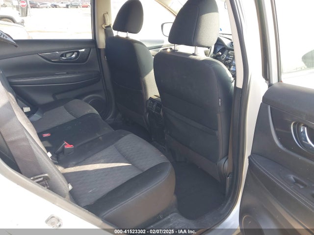 JN8AT2MV4HW263179 Nissan ROGUE SV