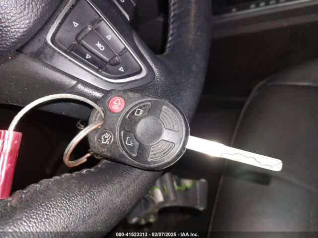 1FMCU9HD2JUB14892 Ford ESCAPE SEL
