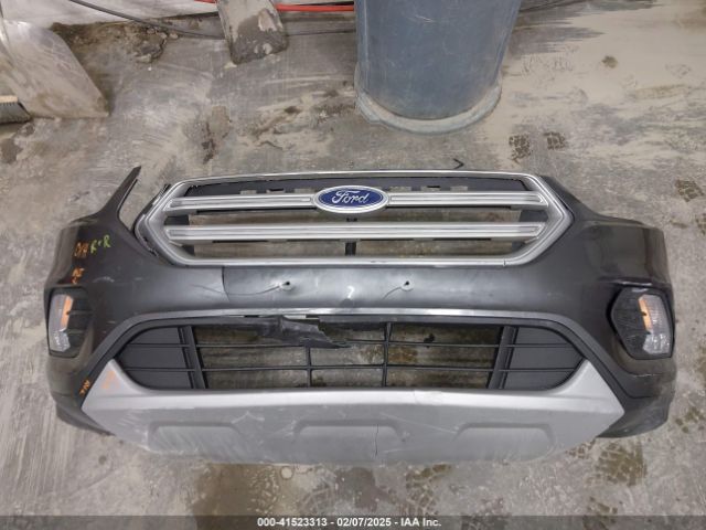 1FMCU9HD2JUB14892 Ford ESCAPE SEL