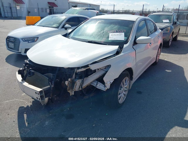 Nissan Altima 2.5 S 2015 1N4AL3AP0FC290021 Image 2