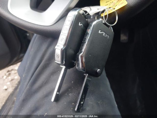 3KPF24AD3RE758948 KIA Forte Lxs