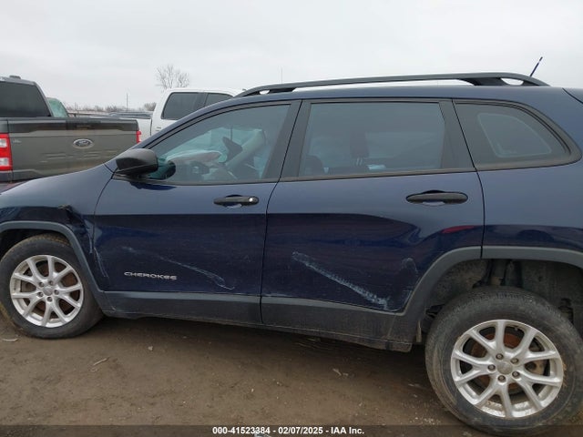 1C4PJLAB5FW616912 Jeep Cherokee Sport
