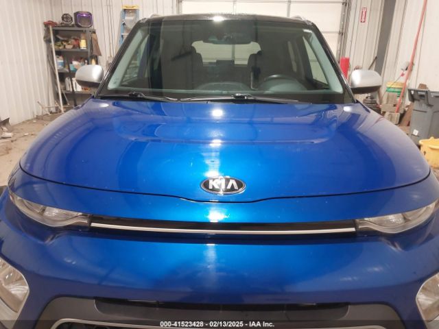 KNDJ23AU1M7129377 KIA Soul X-line