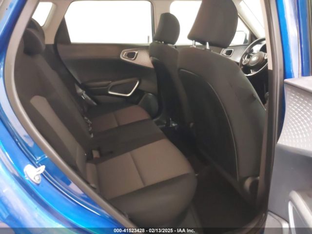 KNDJ23AU1M7129377 KIA Soul X-line