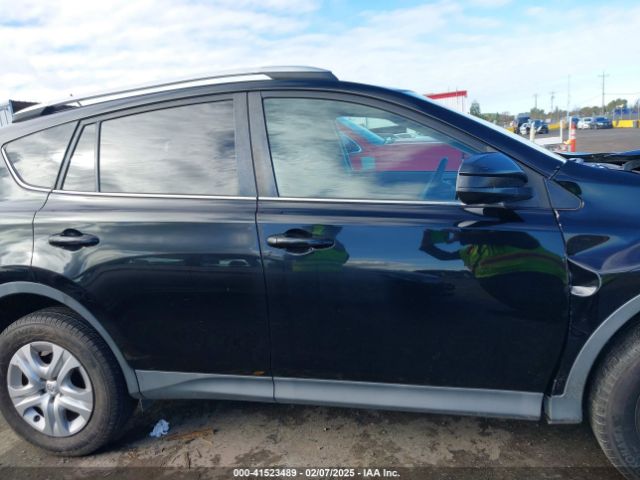2T3ZFREV0FW166599 Toyota RAV4 LE