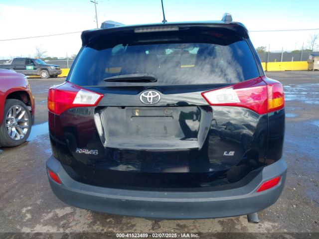 2T3ZFREV0FW166599 Toyota RAV4 LE