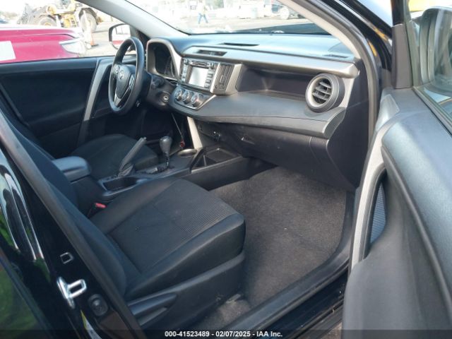 2T3ZFREV0FW166599 Toyota RAV4 LE