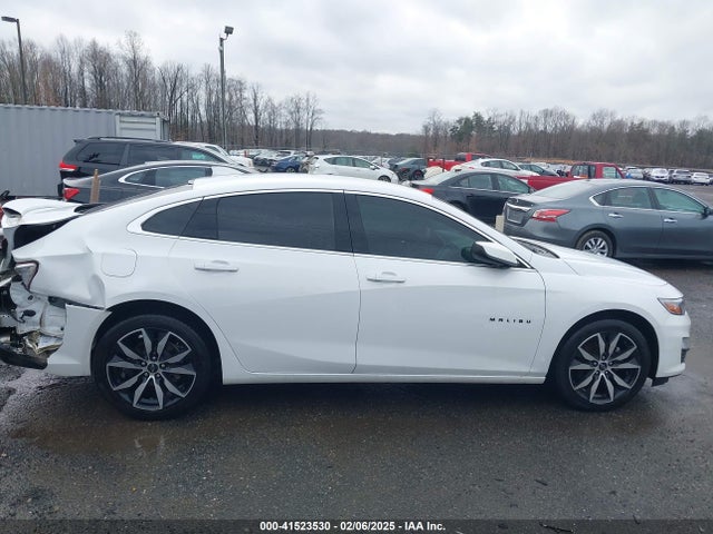 1G1ZG5ST3MF030273 Chevrolet Malibu Fwd Rs