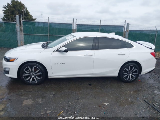 1G1ZG5ST3MF030273 Chevrolet Malibu Fwd Rs