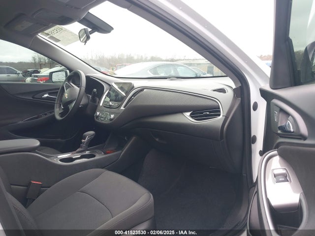 1G1ZG5ST3MF030273 Chevrolet Malibu Fwd Rs