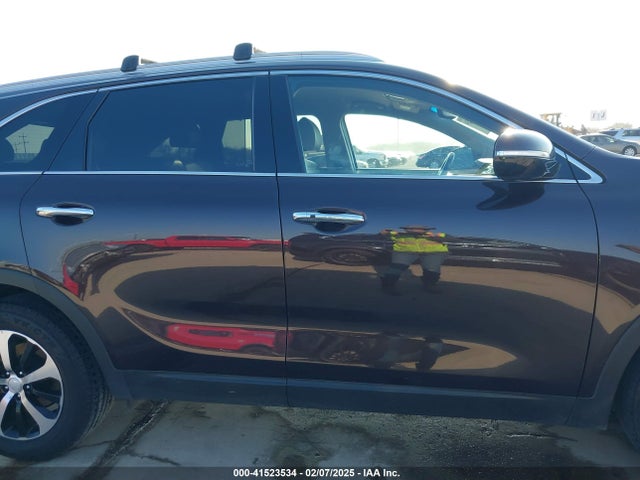 5XYPH4A5XJG353687 KIA Sorento 3.3l Ex