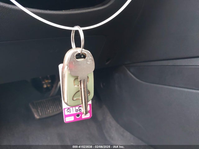 5NPD74LF9JH273138 Hyundai ELANTRA SE