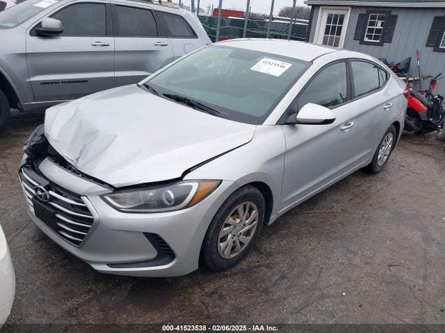 5NPD74LF9JH273138 Hyundai ELANTRA SE