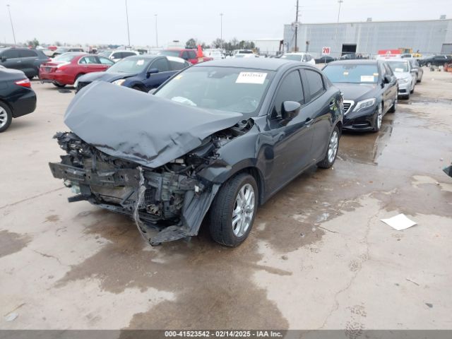 3MYDLBYV6JY304639 Toyota YARIS IA