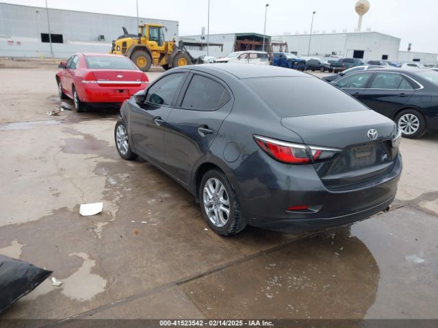 3MYDLBYV6JY304639 Toyota YARIS IA
