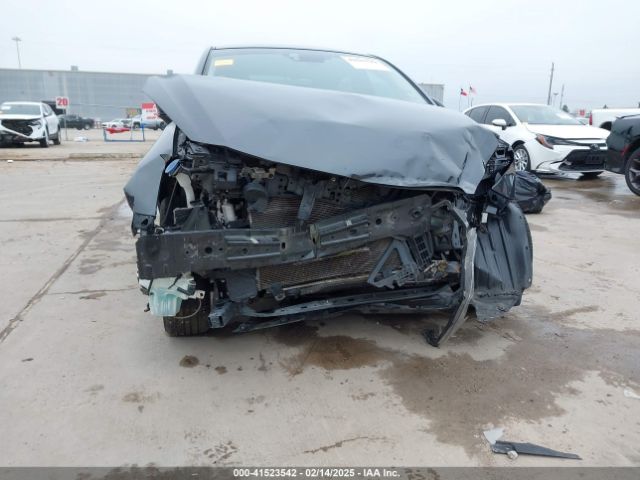 3MYDLBYV6JY304639 Toyota YARIS IA