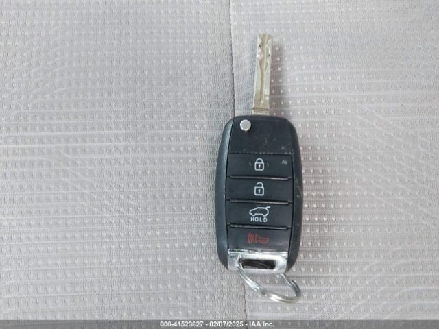 KNDMA5C13L6592401 KIA Sedona L