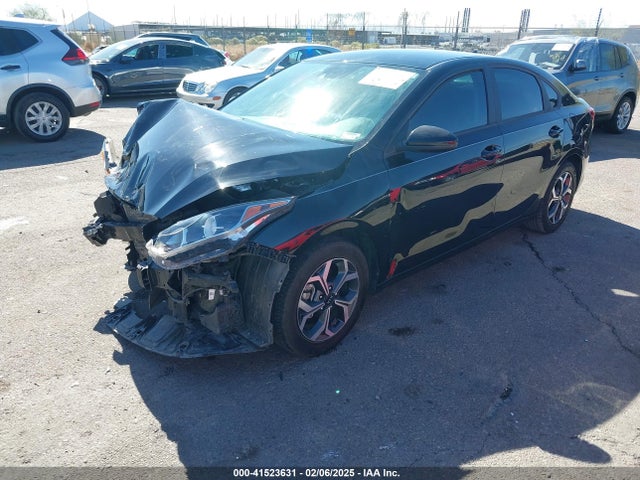 KIA Forte Lxs 2021 3KPF24AD7ME299724 Image 2
