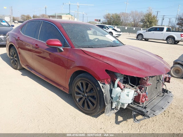 4T1B11HK8JU565670 Toyota CAMRY LE