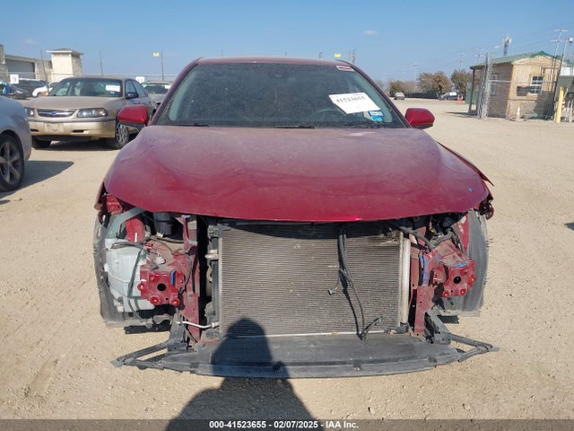 4T1B11HK8JU565670 Toyota CAMRY LE