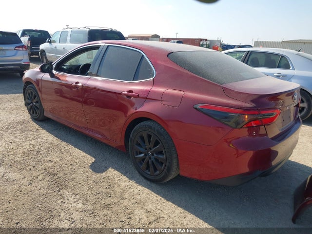 4T1B11HK8JU565670 Toyota CAMRY LE