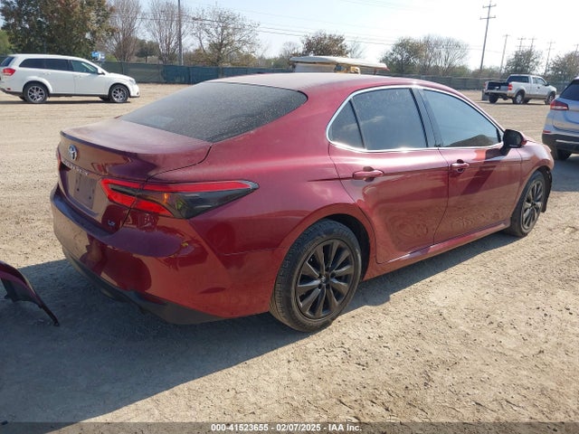 4T1B11HK8JU565670 Toyota CAMRY LE