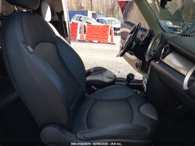 2007 MINI COOPER S WMWMF73577TL89211 Photo 4