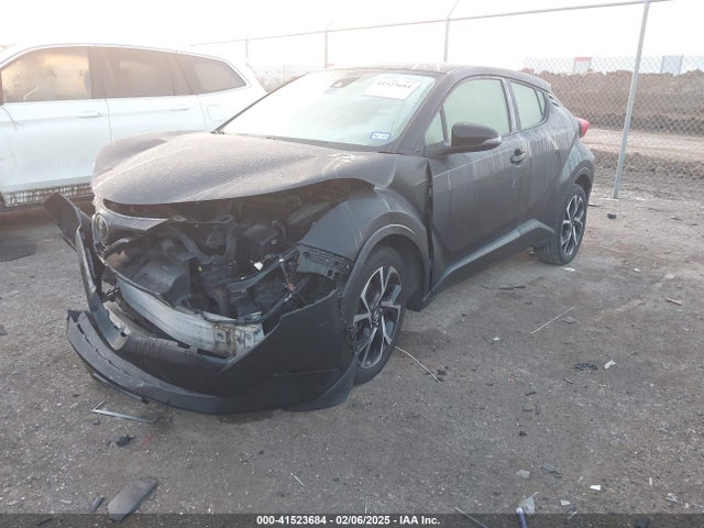 JTNKHMBX1J1001605 Toyota C-HR XLE