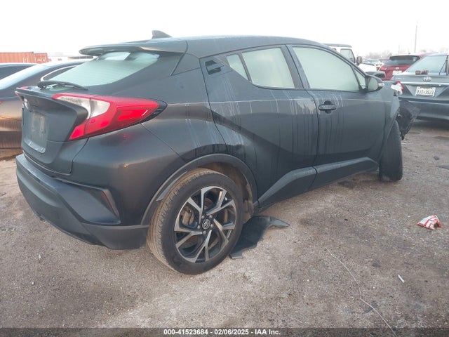 JTNKHMBX1J1001605 Toyota C-HR XLE