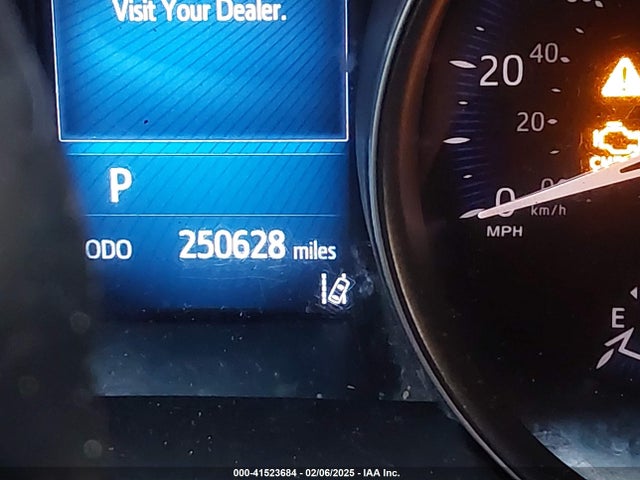 JTNKHMBX1J1001605 Toyota C-HR XLE