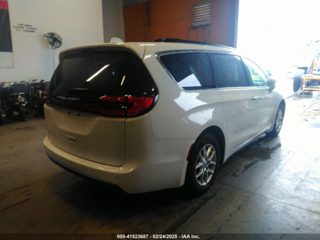 2C4RC1BG9NR106619 Chrysler Pacifica Touring L