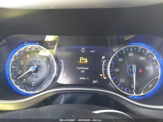 2C4RC1BG9NR106619 Chrysler Pacifica Touring L