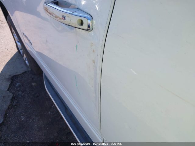 1GNSCCKC2JR111159 Chevrolet Tahoe Premier
