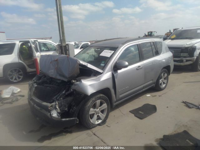 1C4NJDEBXGD594149 Jeep Compass Latitude